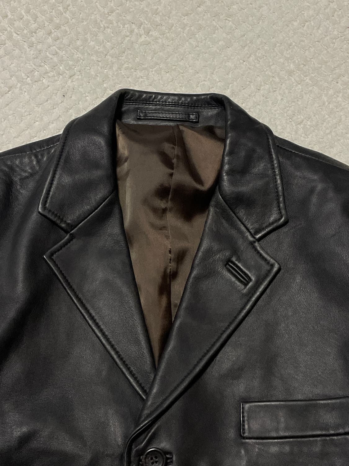 UNIQLO 유니클로 웨스턴 무드 3버튼 양가죽 레더 자켓 다크 브라운 상품이미지4