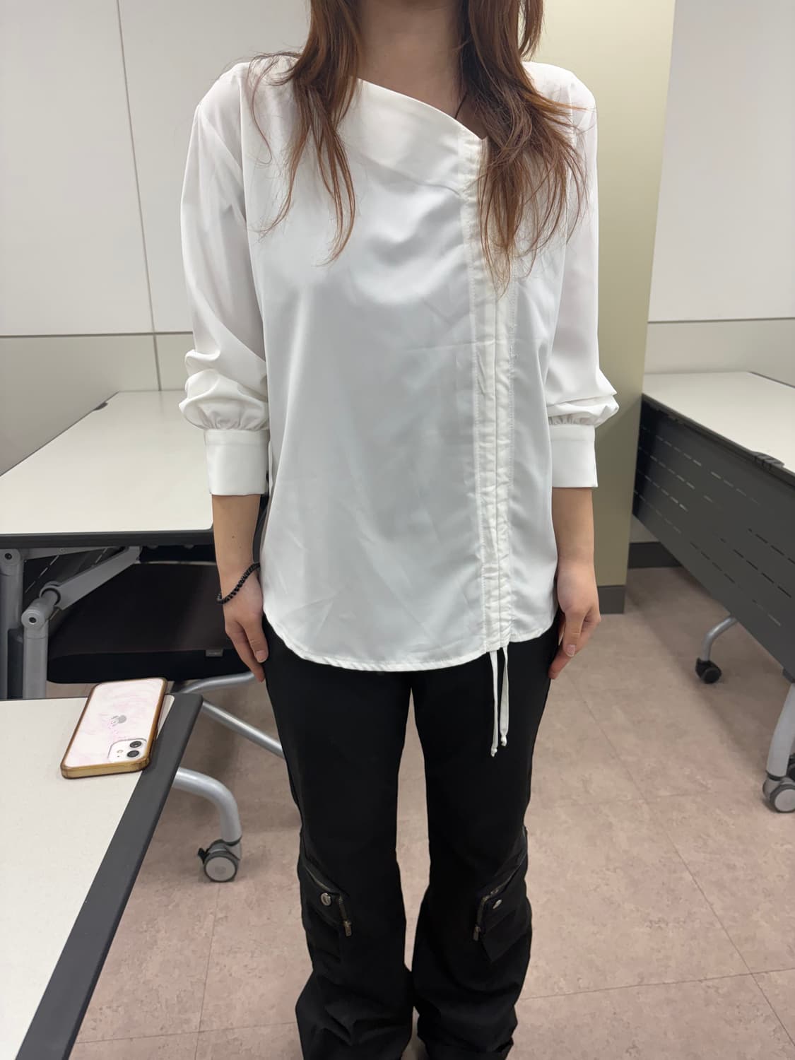 bibyseob  white draped shirring blouse 상품이미지1