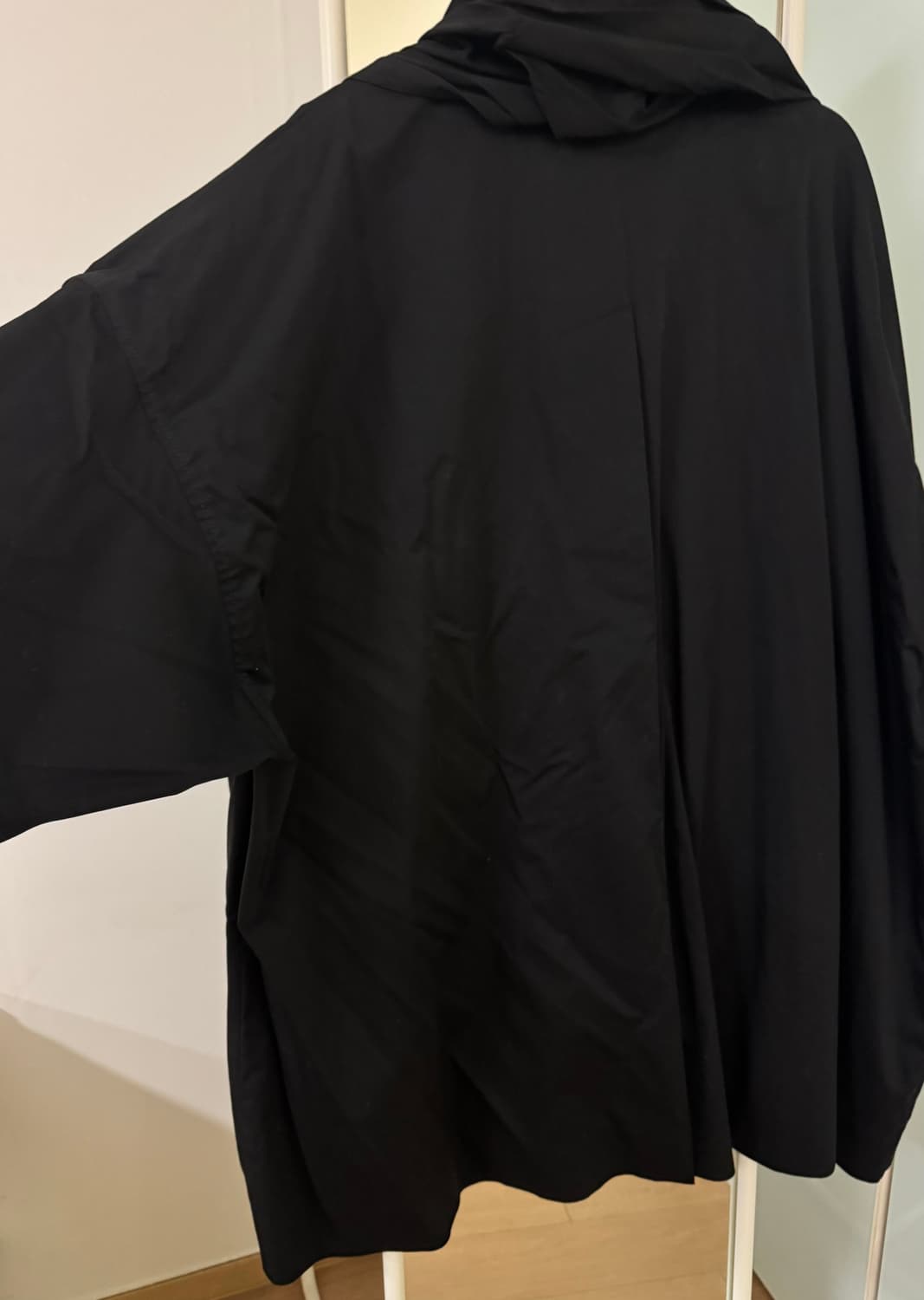 코스 스카프 디테일 오버사이즈 트랜치코트 L-LX 새상품 상품이미지6