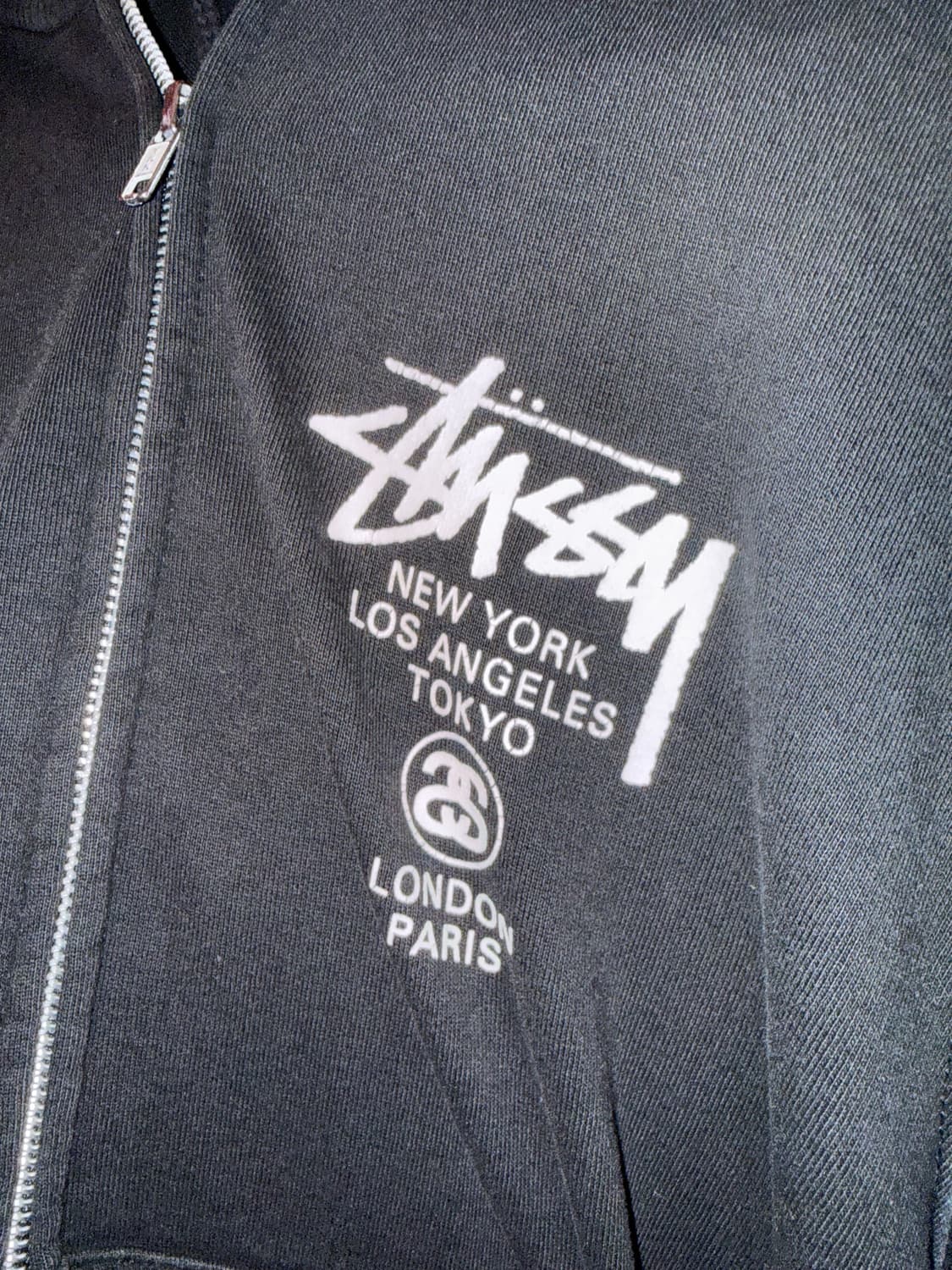 스투시 월드투어 후드집업 블랙 s사이즈 상품이미지3