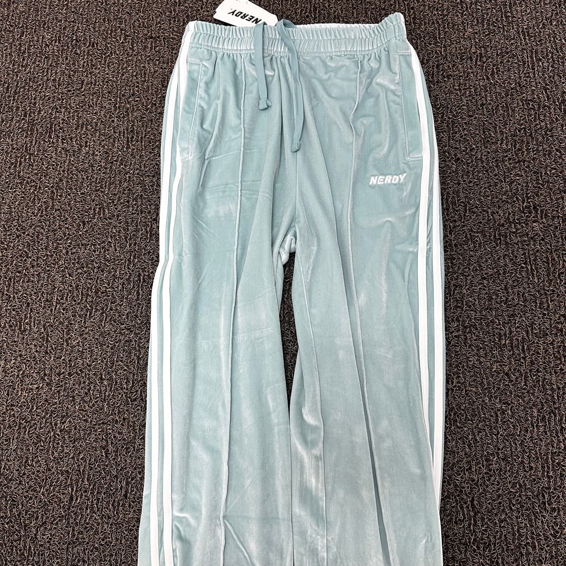 [새상품] 널디 벨벳 조거팬츠 운동복 민트 M 상품이미지2