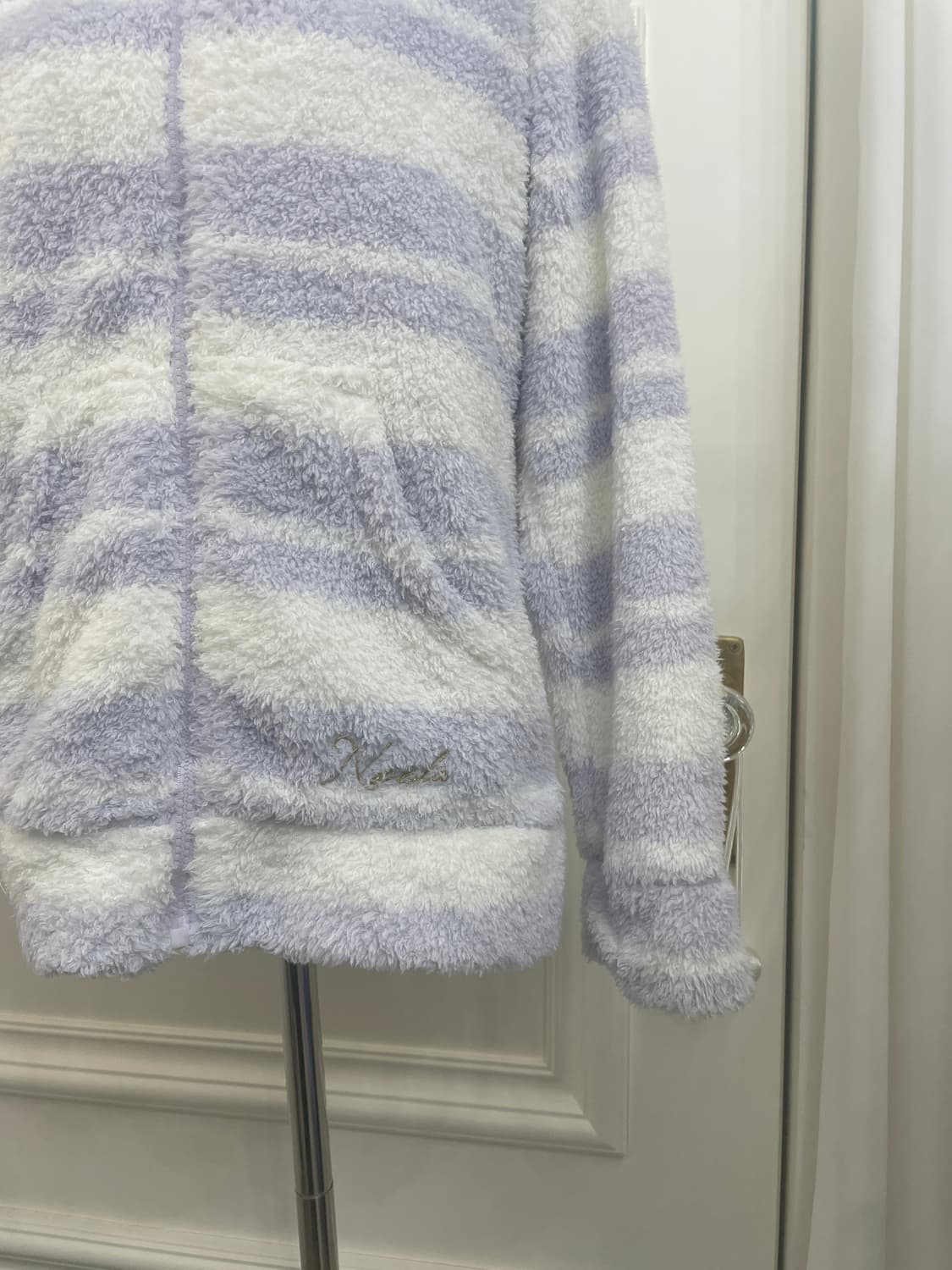 ivory blueberry stripe fur hoodie-zip 상품이미지8