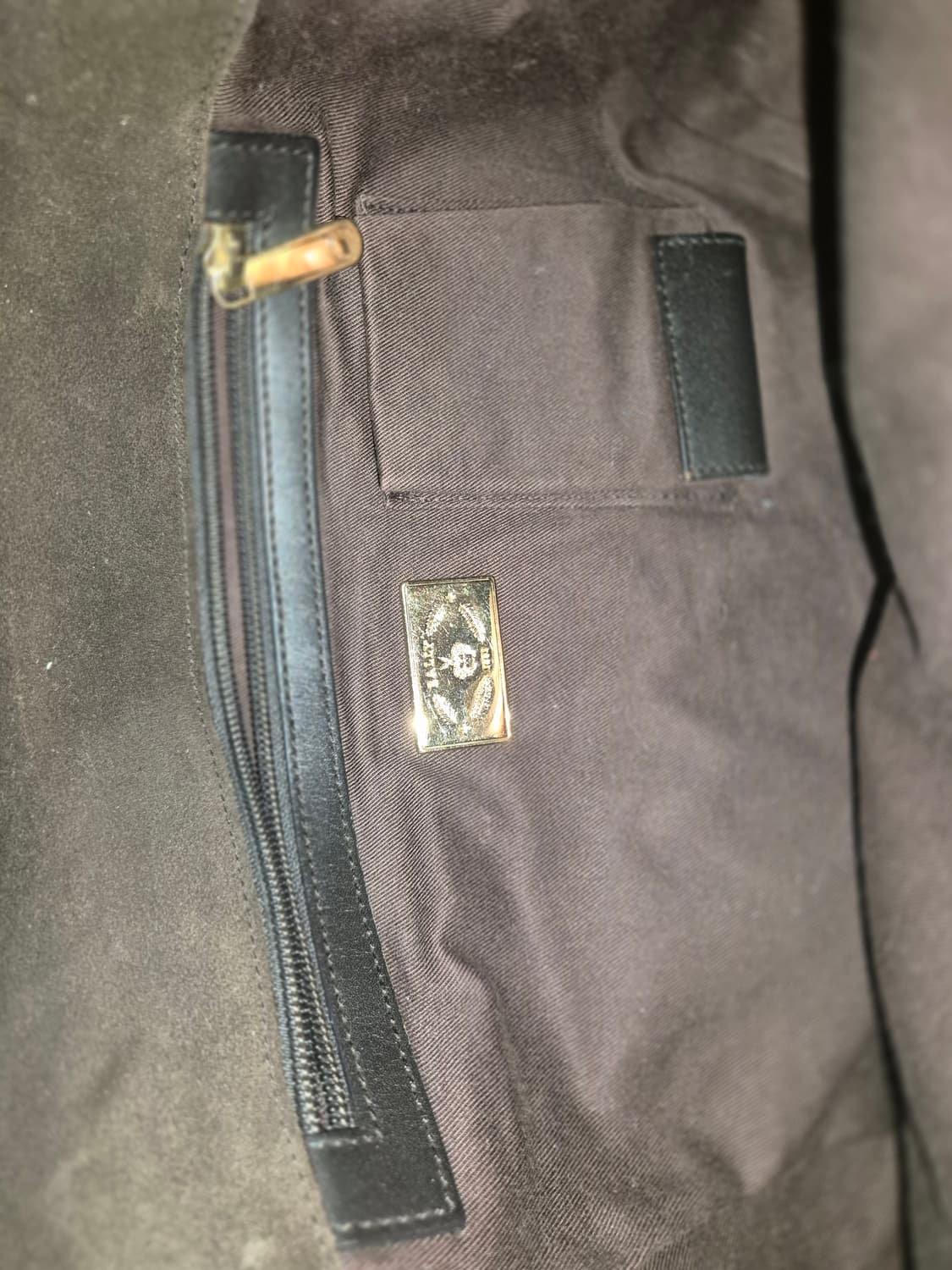 Bally 블랙 스웨이드 레더 숄더백 상품이미지2