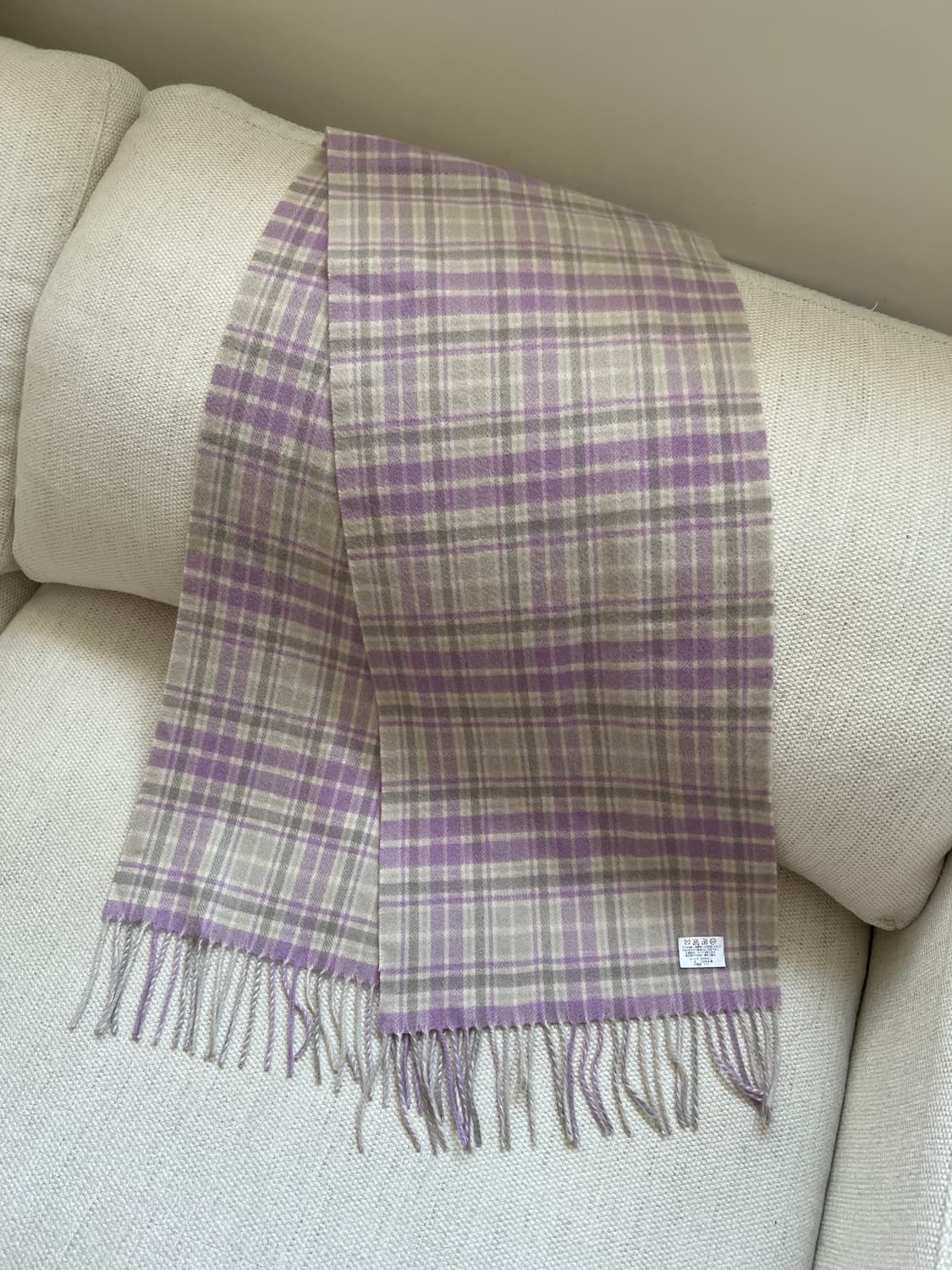 라벤더 체크 캐시미어 머플러 상품이미지3