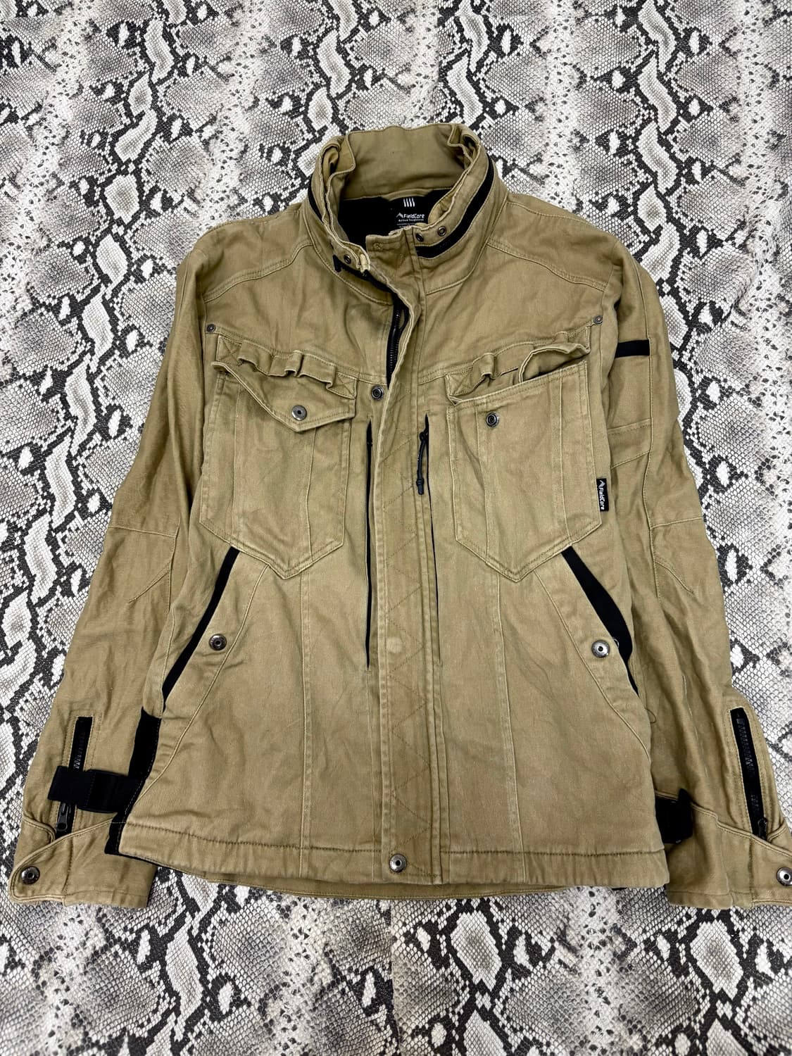“FieldCore” Multi Pocket detail Jacket 상품이미지5