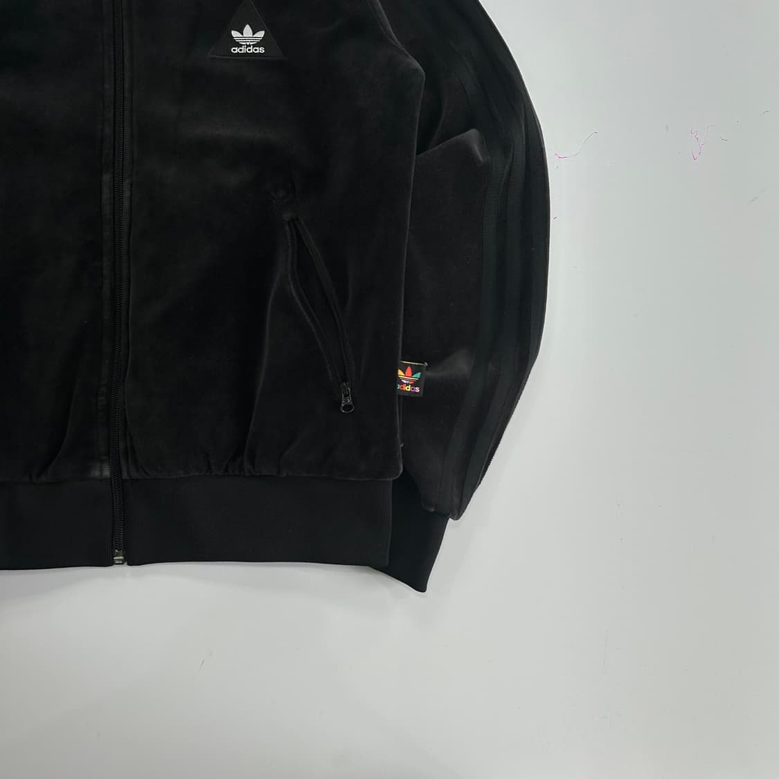 Adidas 파이어버드 로고 블랙 벨벳 집업  상품이미지5