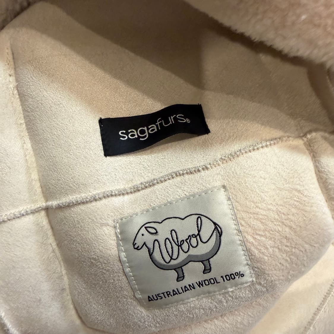 A&D 아뜰리에 천연 양털 후드 사가 폭스퍼 코트 상품이미지5