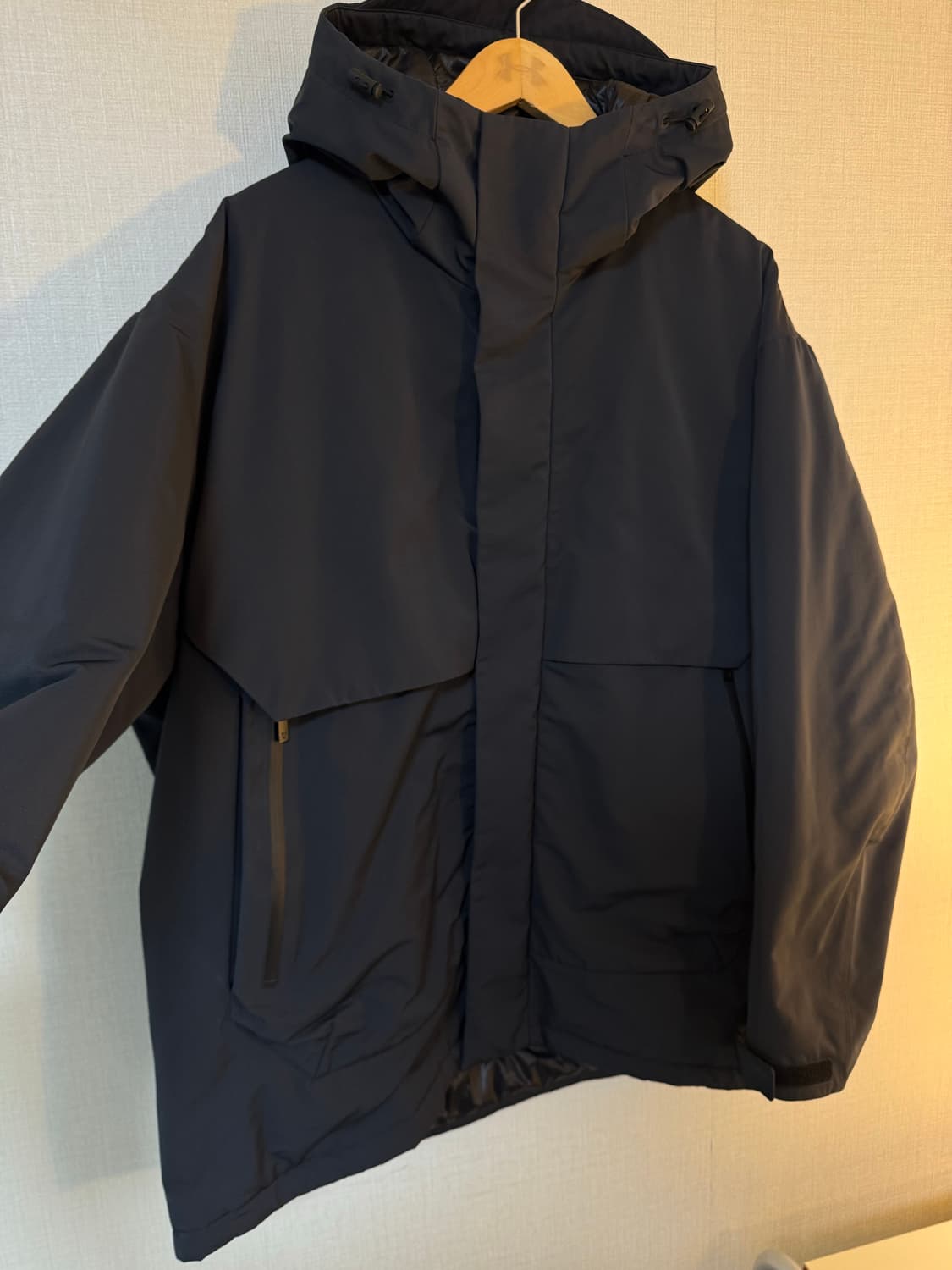 [XL]유니클로 x 질 샌더 하이브리드 다운 오버사이즈 파카 블랙 상품이미지5