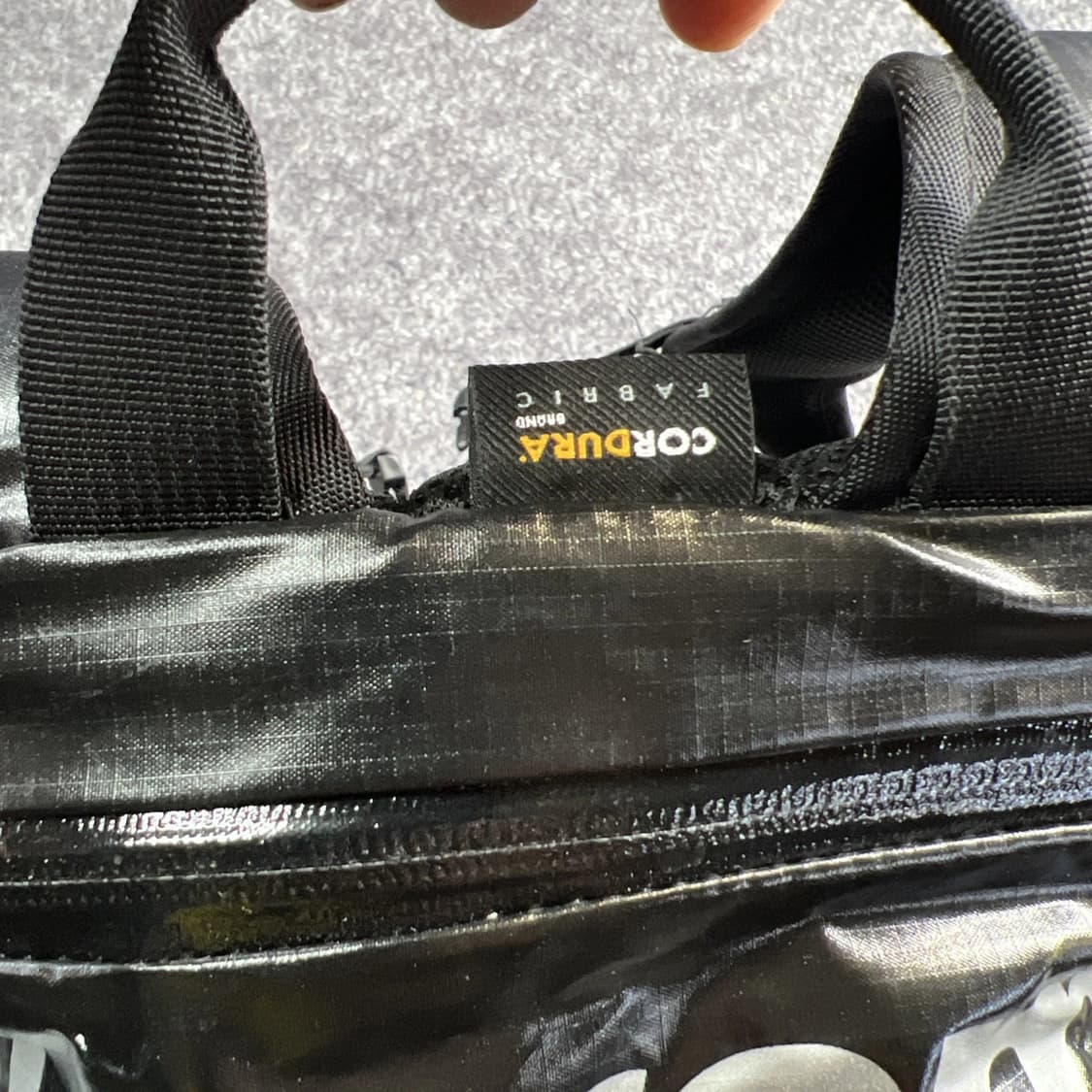 17FW 슈프림 백팩 블랙 상품이미지4