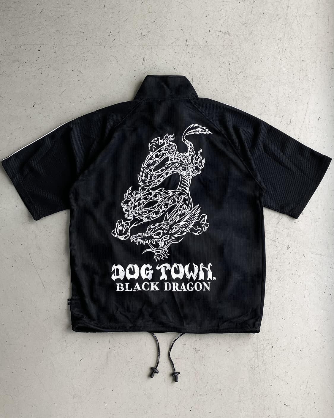 독타운 블랙 드래곤 빅 스텐실 집업 하프 셔츠 상품이미지7