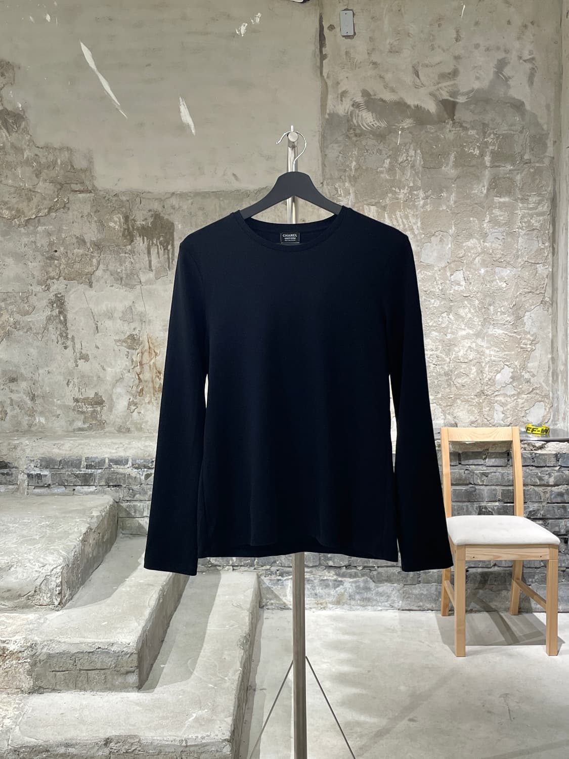샤넬 유니폼 블랙 암 로고 코튼 롱 슬리브 상품이미지1