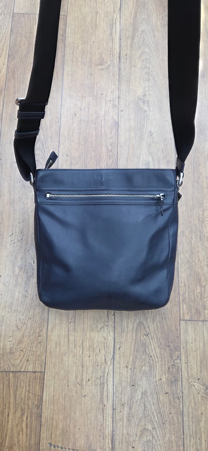 코치 남성 크로스백  상품이미지1