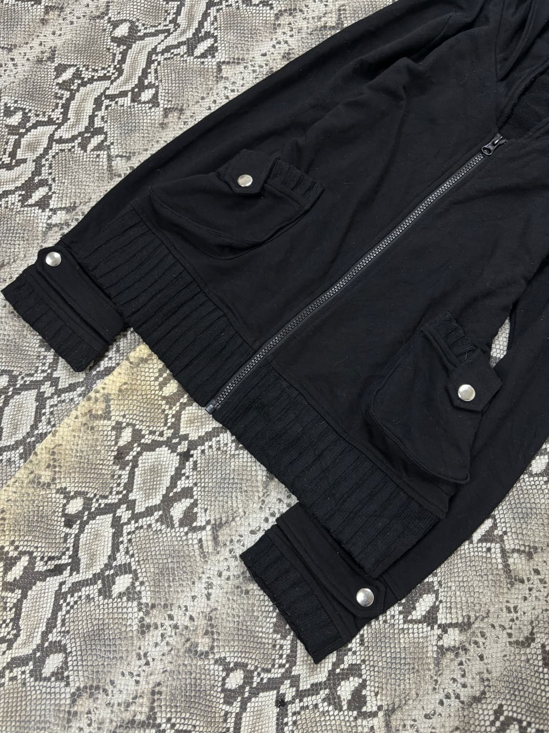 “Vintage” Y2K Mood Black Multi Pocket Ho 상품이미지2
