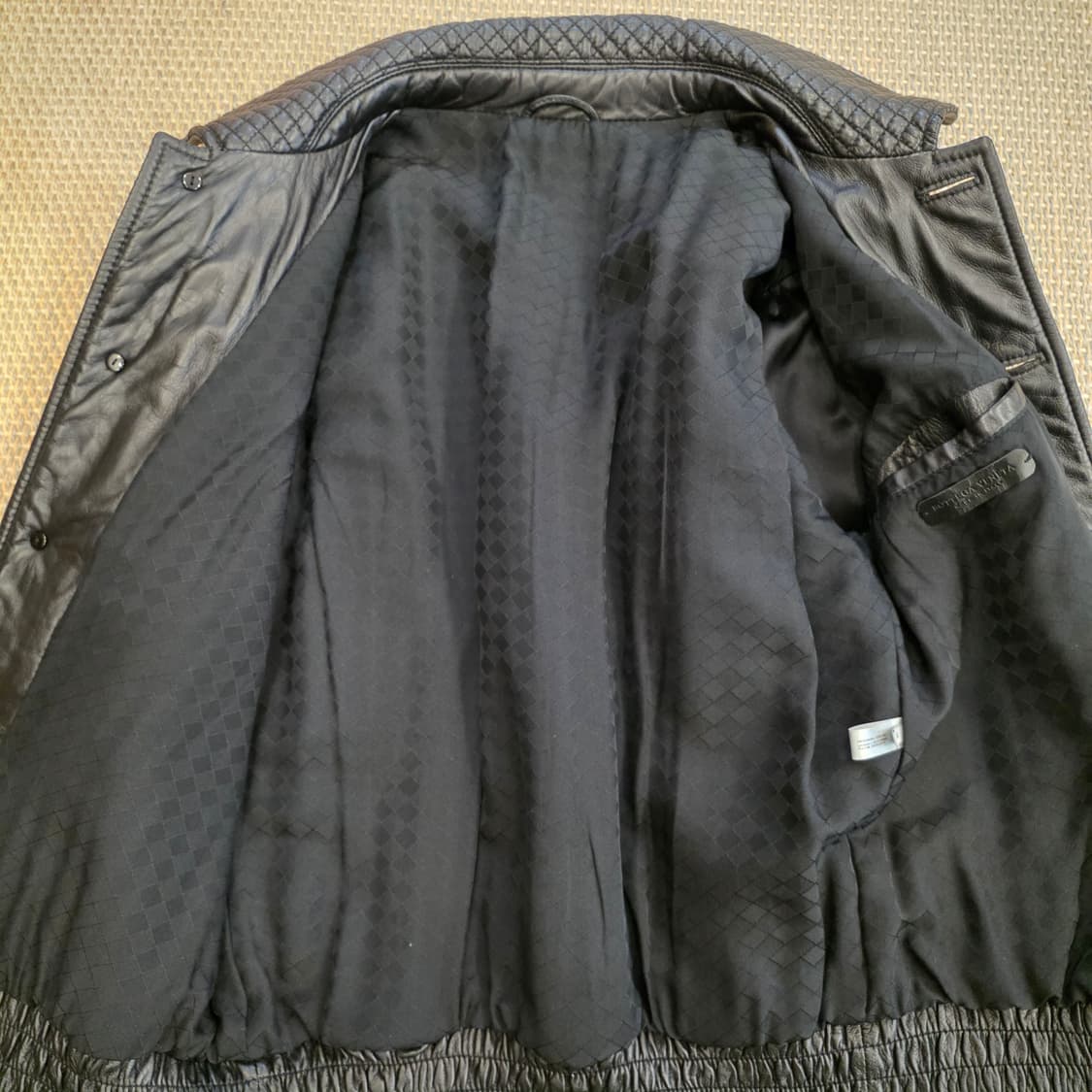 [명작] 보테가베네타 종결템 이탈리안 최고급 나파레더 블루종 인트레치아토 상품이미지8