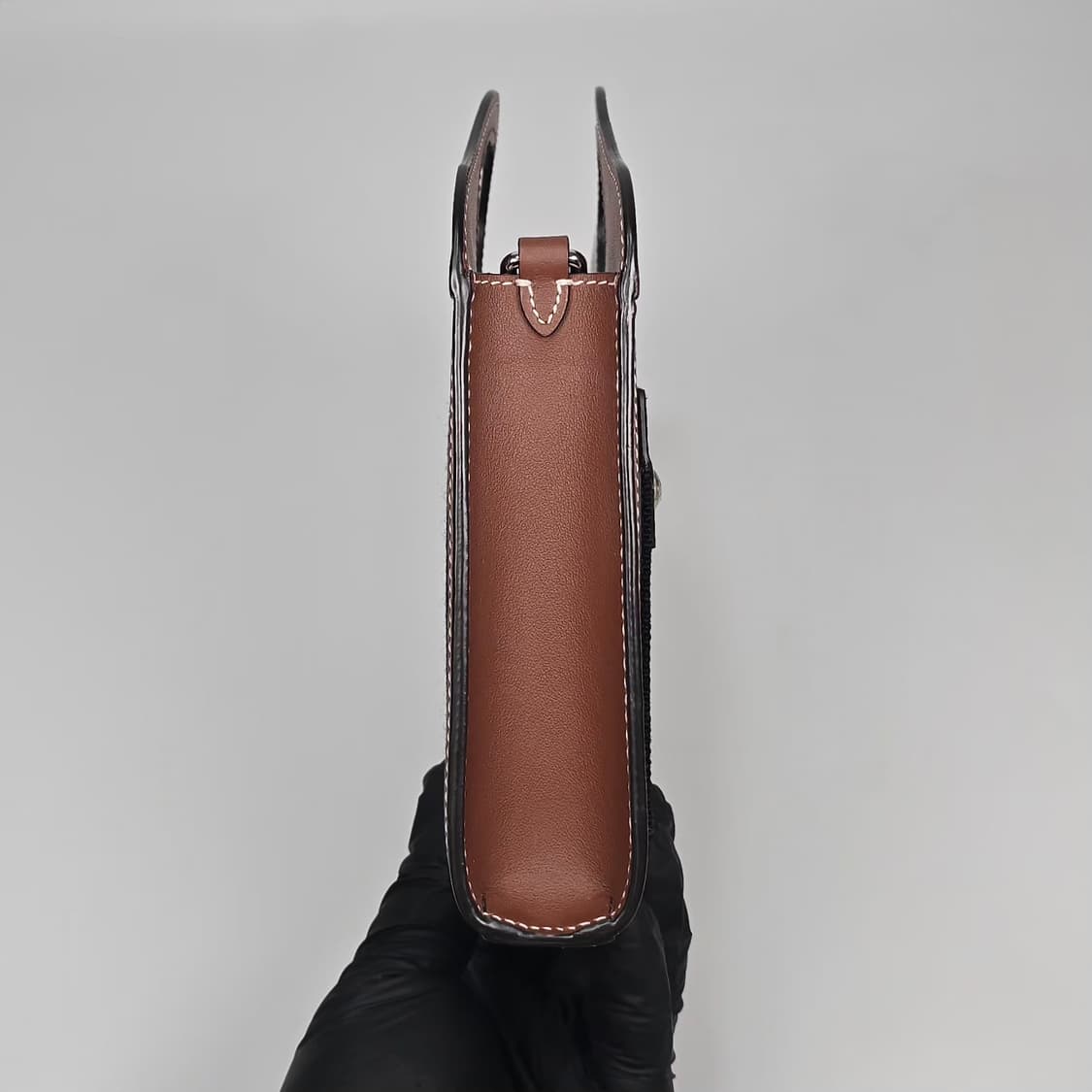 버버리 투톤 포켓 카이크로 토트 숄더백 상품이미지5