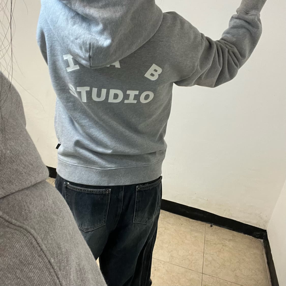 IAB Studio grey hood zip-up 상품이미지3