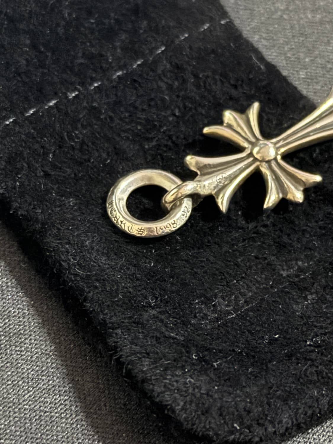 크롬하츠 타이니 크로스 상품이미지2