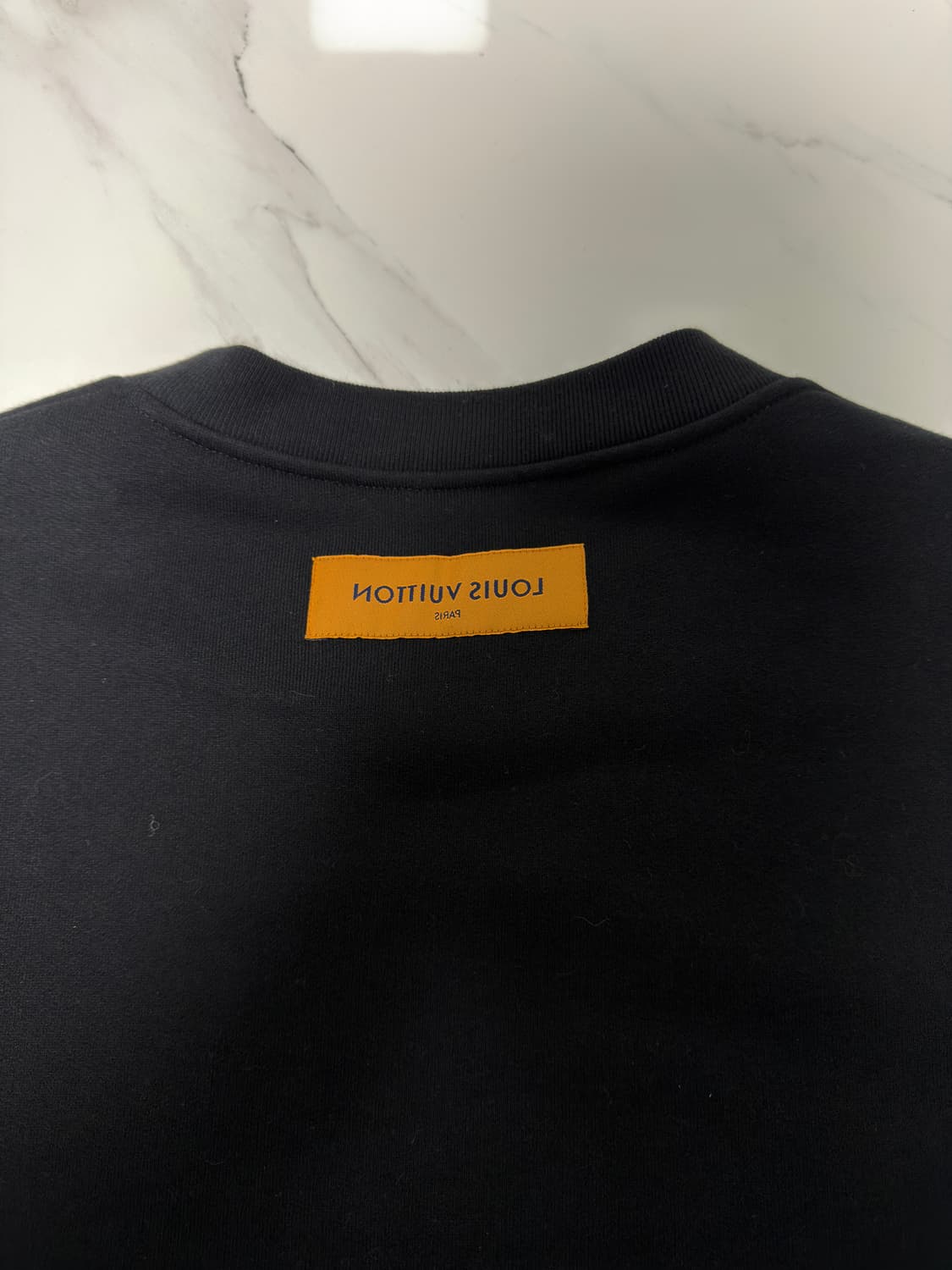 루이비통 엠브로이더드 재즈 뮤직 크루넥 맨투맨 4XL 백화점택 상품이미지4