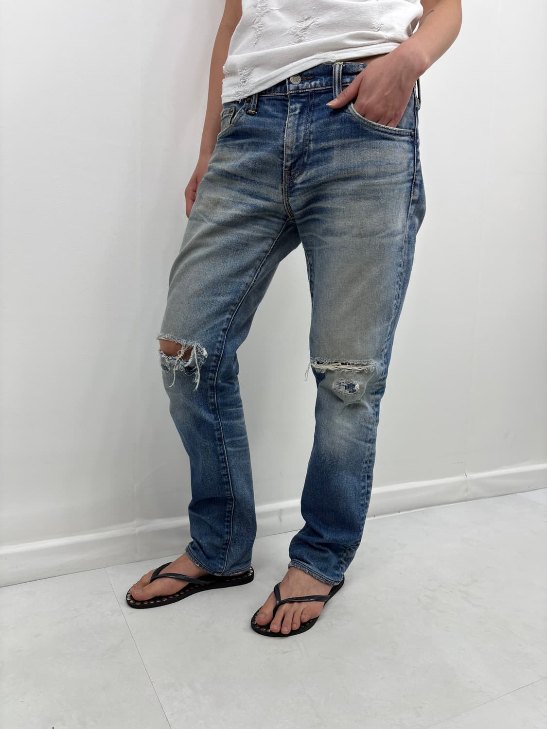 LEVIS 511 KNEE DISTRESSED 상품이미지1