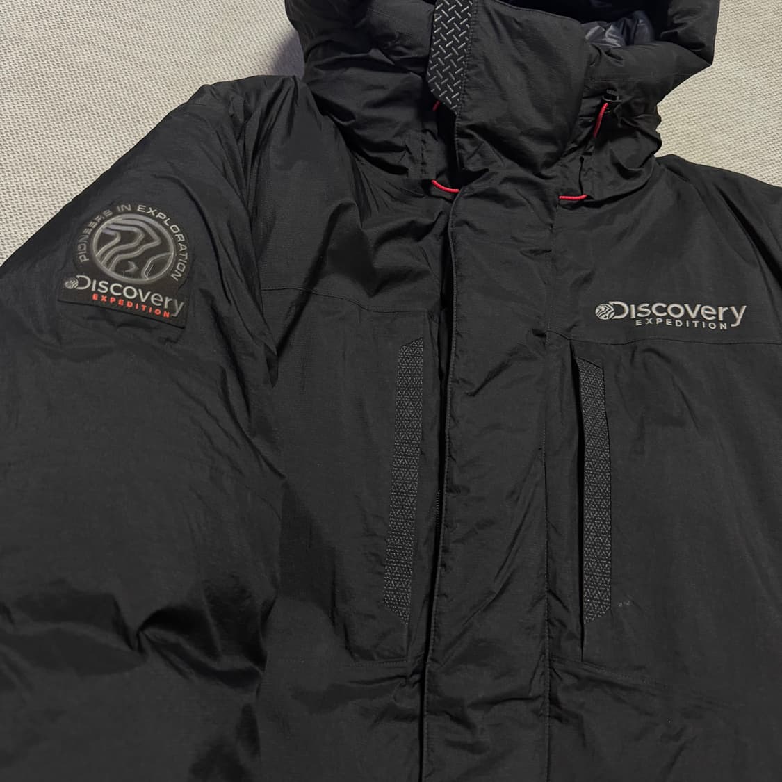 디스커버리 익스페디션 블랙 다운 패딩 800 상품이미지3