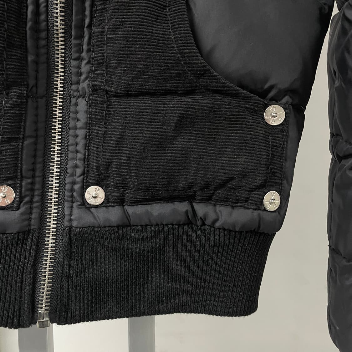 트루릴리젼 블랙 패딩 XS(W) 상품이미지4