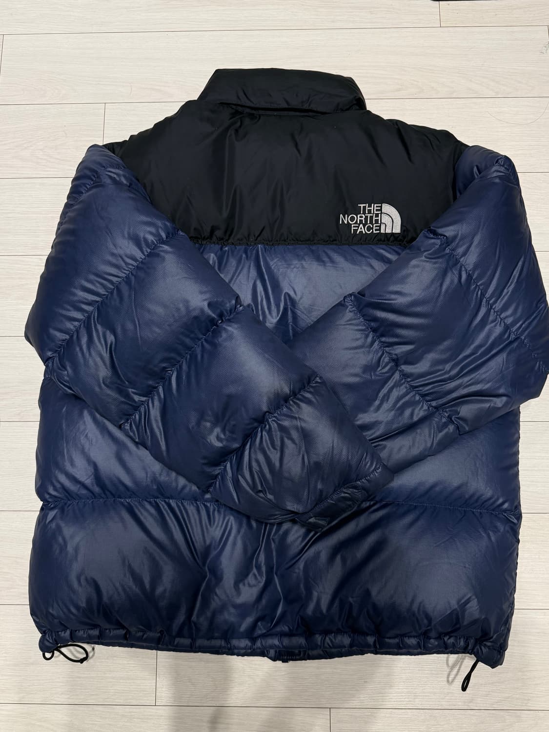 노스페이스 700 골드윈 눕시 패딩 네이비/블랙  상품이미지2