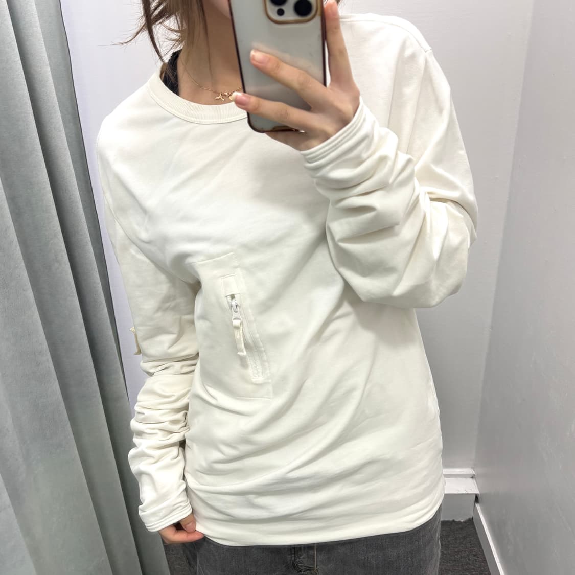 스톤아일랜드 화이트 롱슬리브 상품이미지2