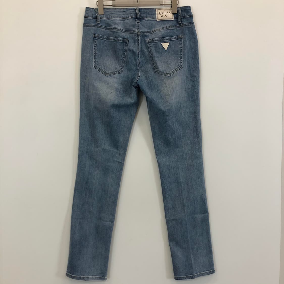 게스 화이트 레더패치 데님진 32 인치 상품이미지2