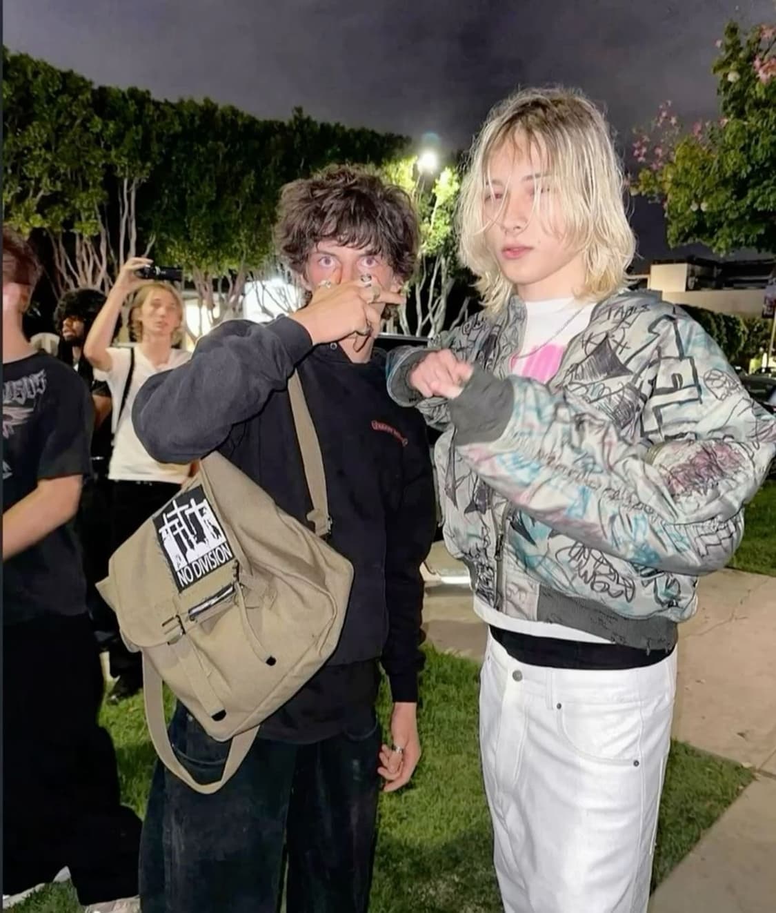 Mowalola 그래피티 봄버 L 상품이미지2