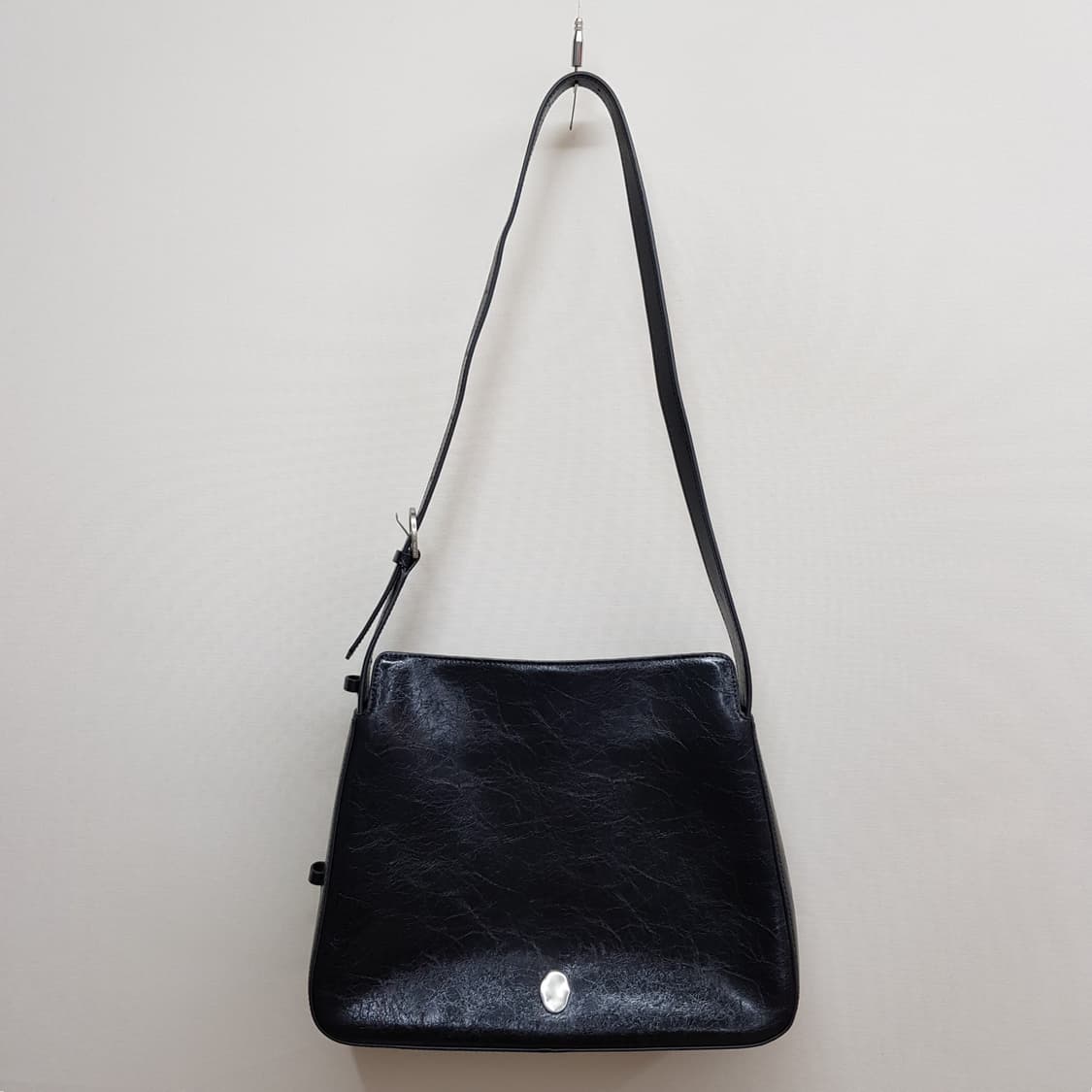 OSTKAKA 오스트카카 소가죽  숄더백 크로스백 상품이미지1