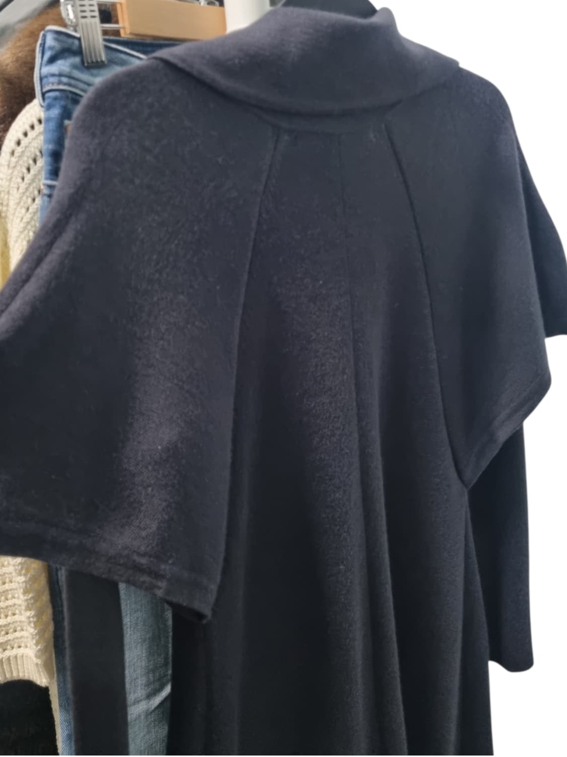 레니본 케이프 장식 울 가디건 90 상품이미지5