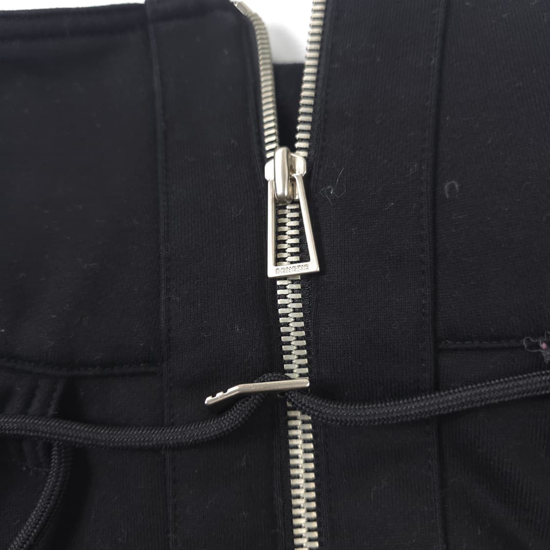 송지오 나르시스 코튼 하프집업 스웻셔츠 블랙 (M-L) 상품이미지7