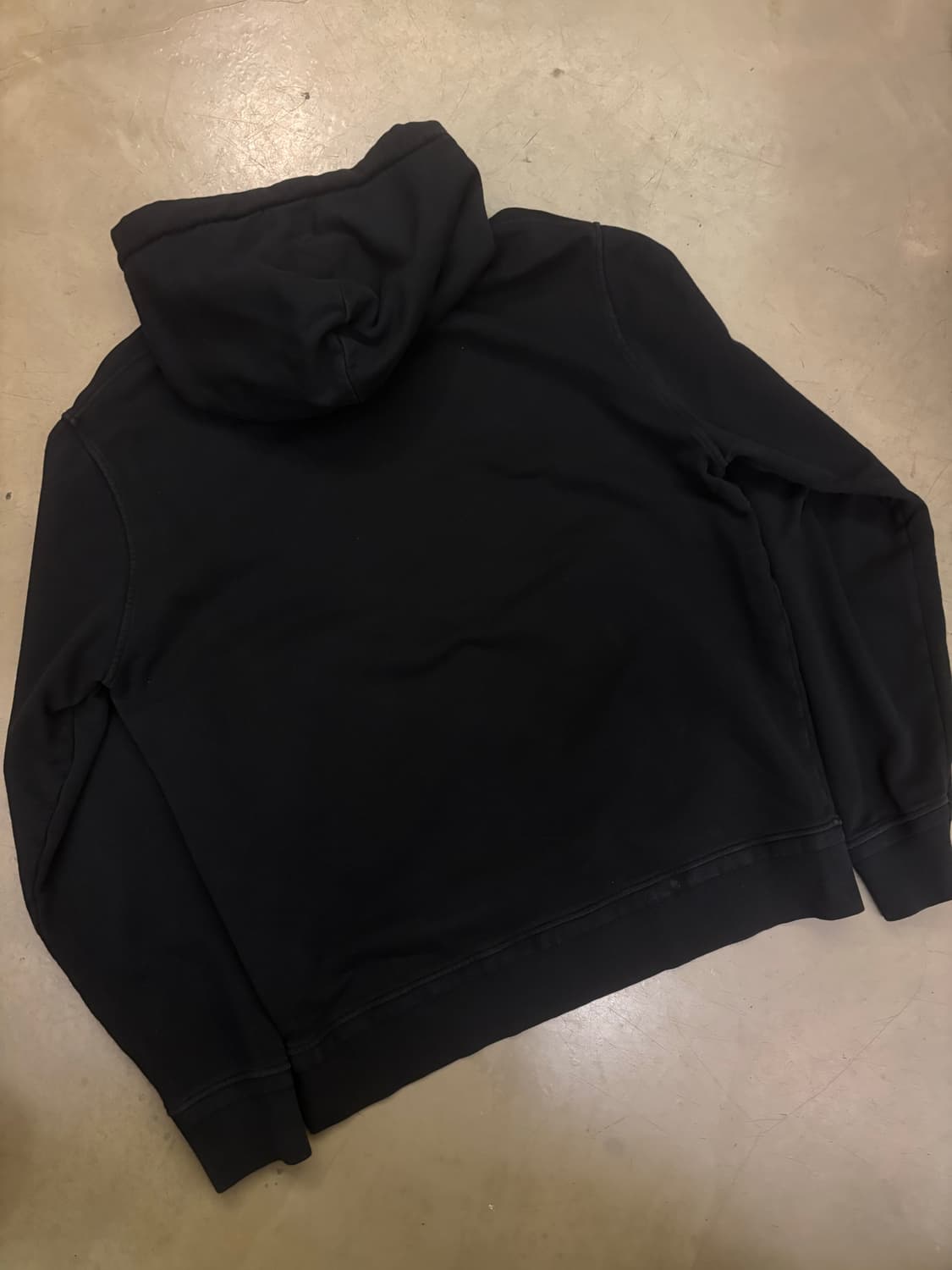 CP컴퍼니 중앙 로고 후드티 상품이미지4