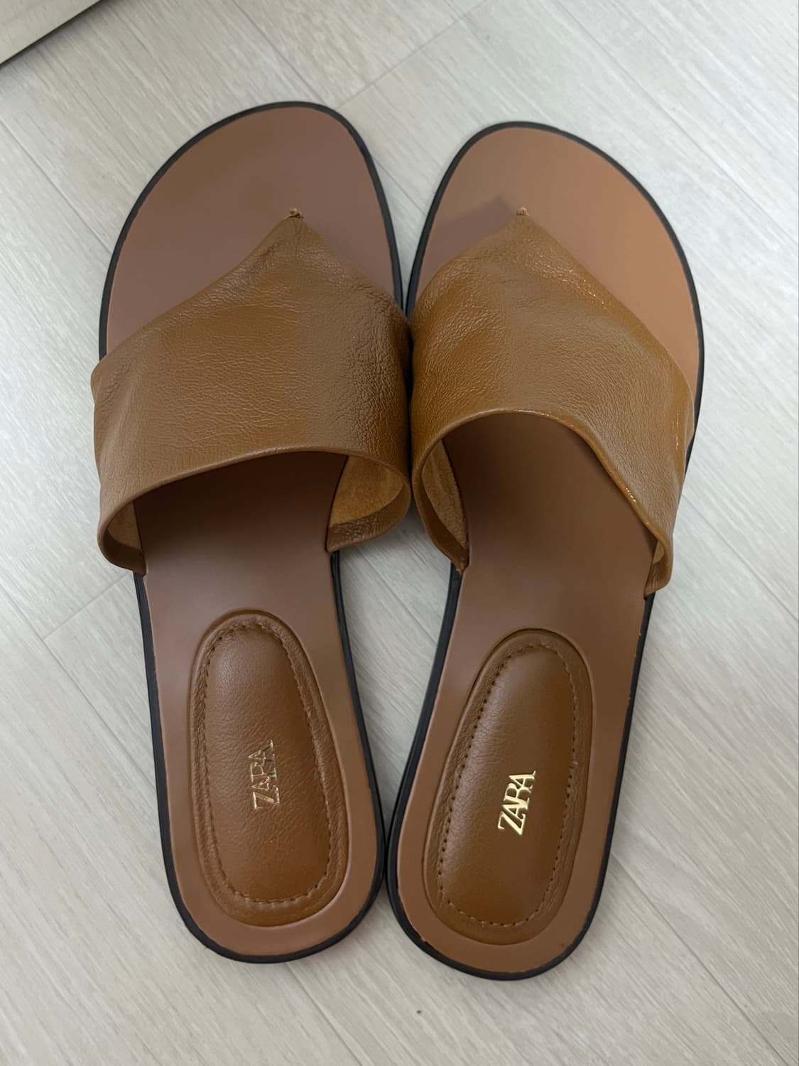자라 브라운 샌들(쪼리) 상품이미지1