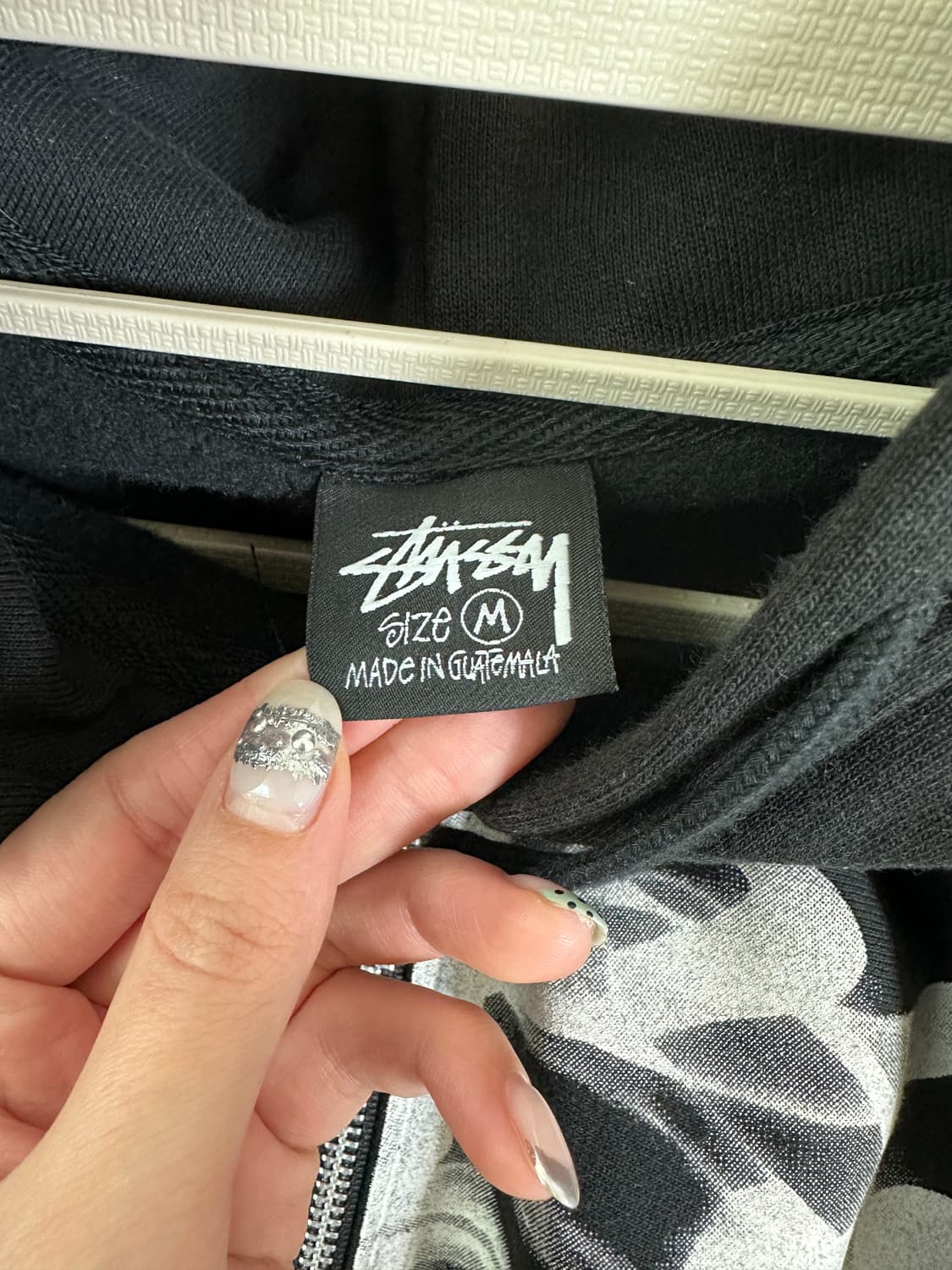 [판매] 스투시 립 케이지 후드 집업 블랙 화이트 M 상품이미지2