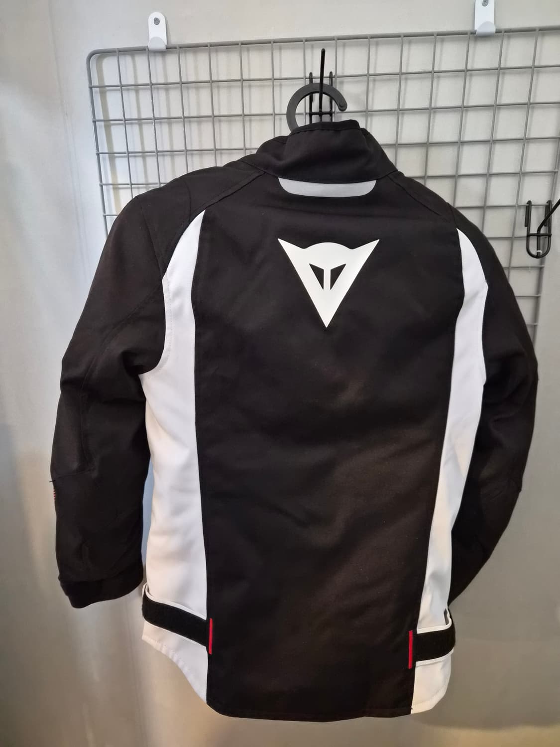 38) 다이네즈 벨로체 레이디 D-DRY 라이더 자켓 팝니다 상품이미지2