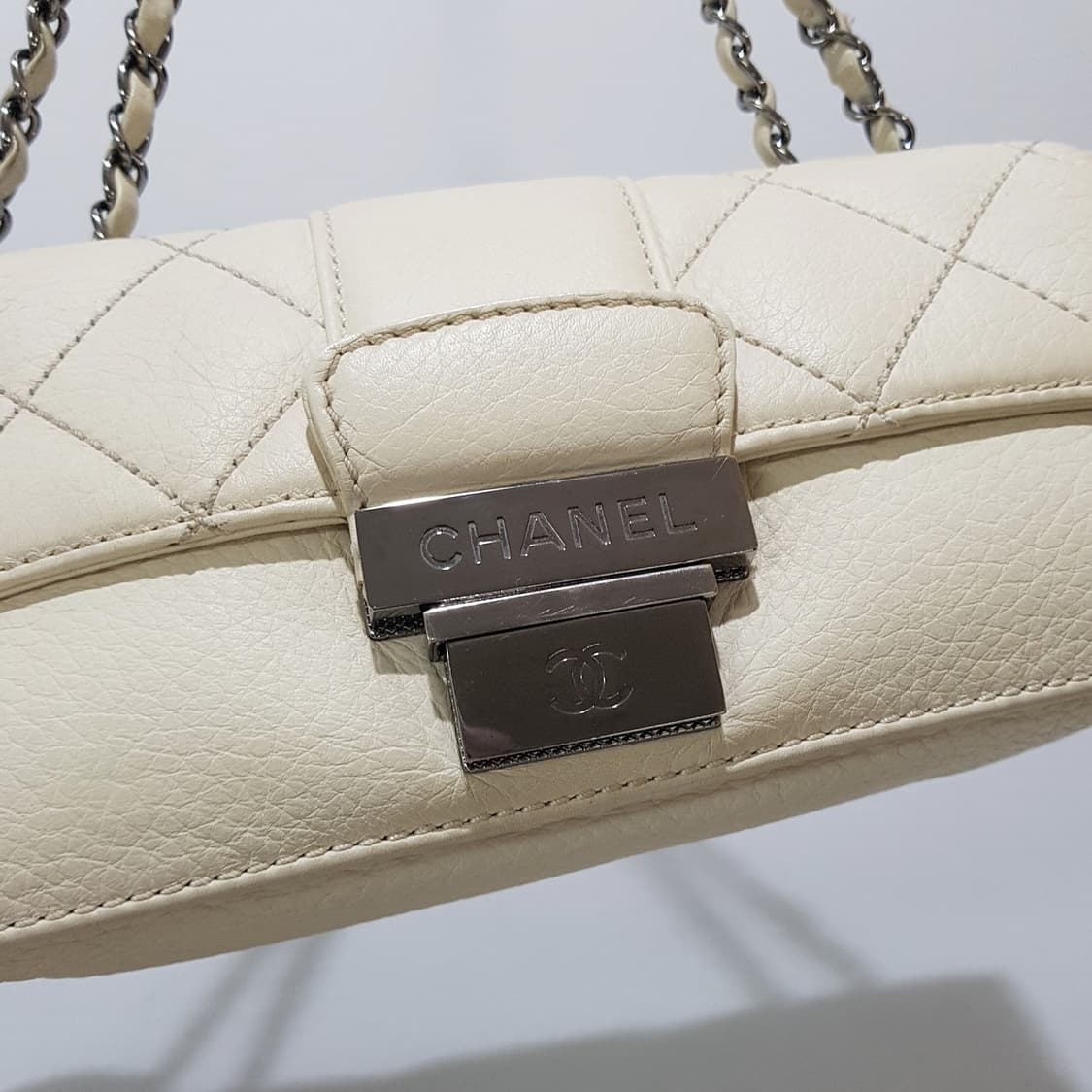 샤넬 빈티지 체인 숄더백 상품이미지4
