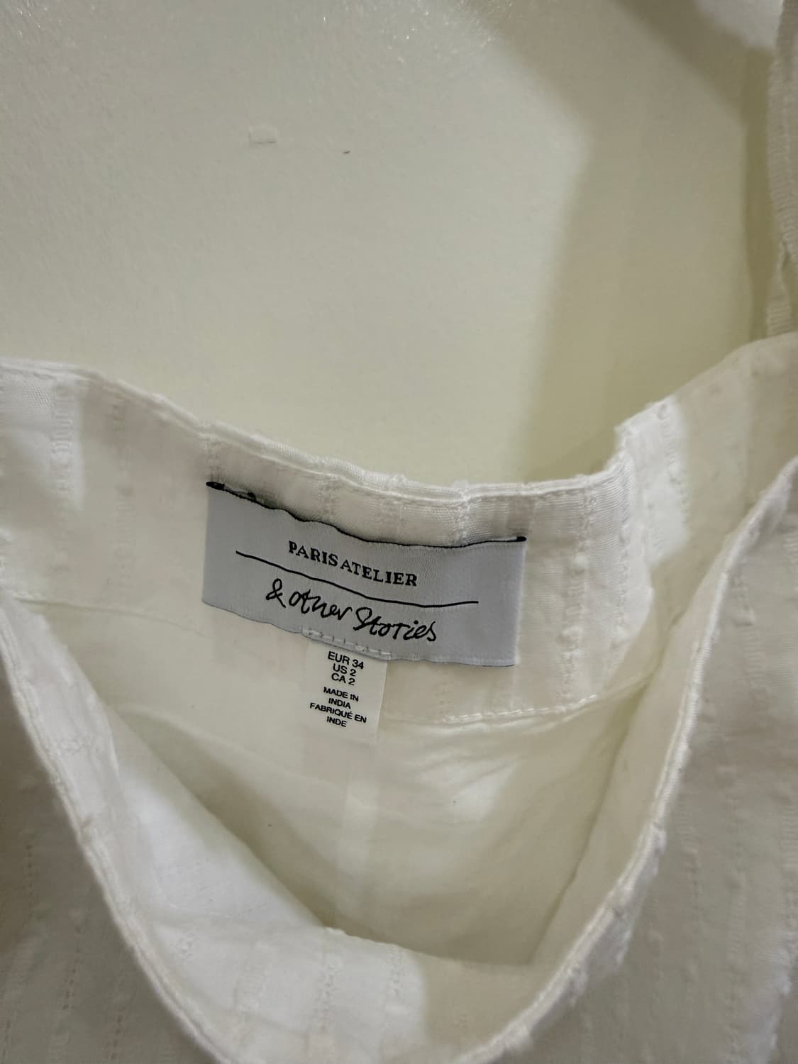 앤아더스토리즈 화이트 퍼프 원피스(정품) 상품이미지2