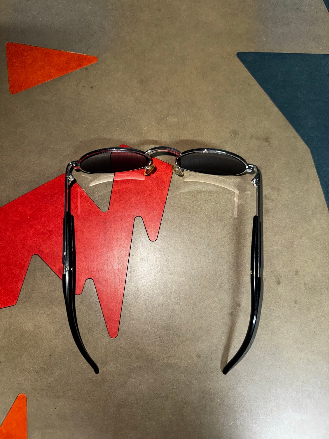 00’s Gucci Oval Metal Sunglasses 상품이미지6