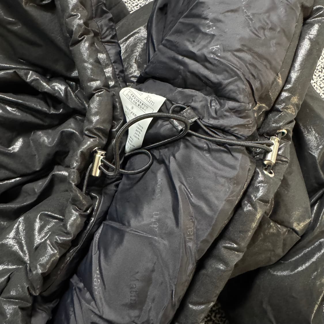 Name : 마뗑킴 마뗑로고 투웨이 코팅 다운 유광 숏패딩 :) 상품이미지6