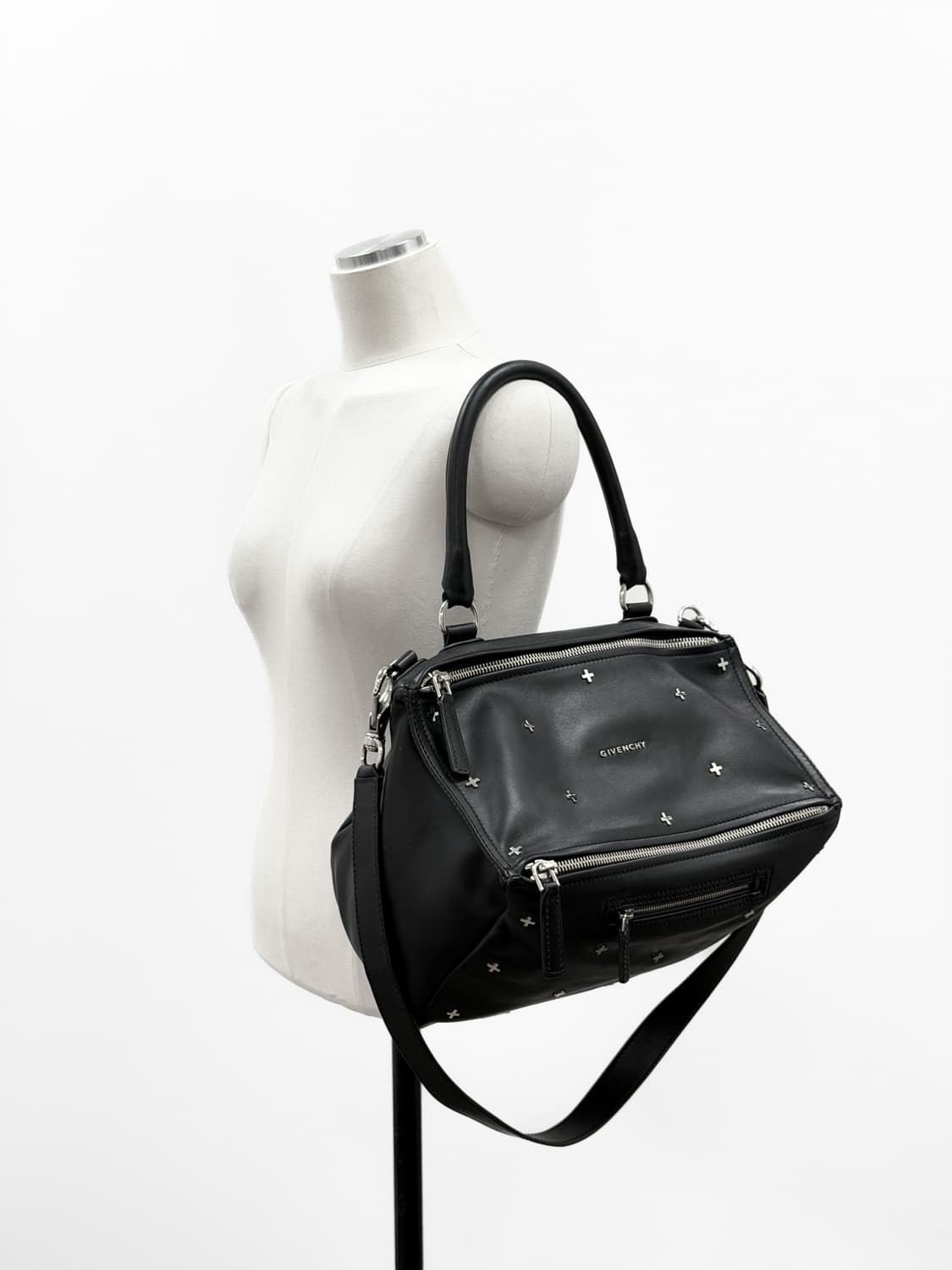 지방시 판도라 크로스 스터드 2WAY 숄더백 상품이미지2