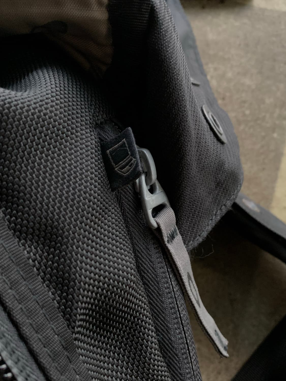 00s 오클리 아이콘 3.0 백팩 블랙 상품이미지6