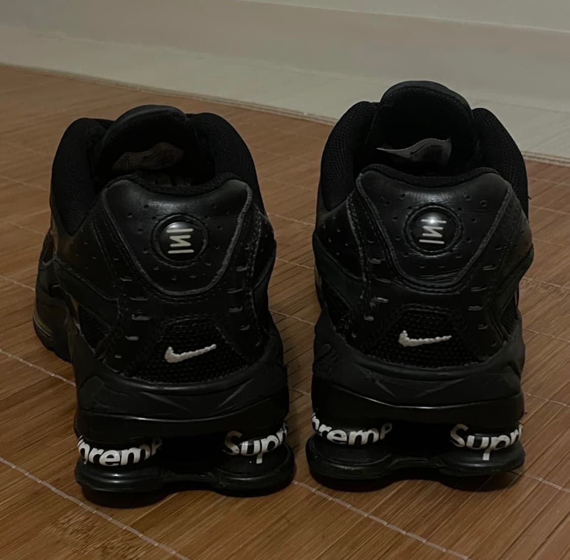 나이키 슈프림 샥스 라이드 2 블랙 상품이미지3