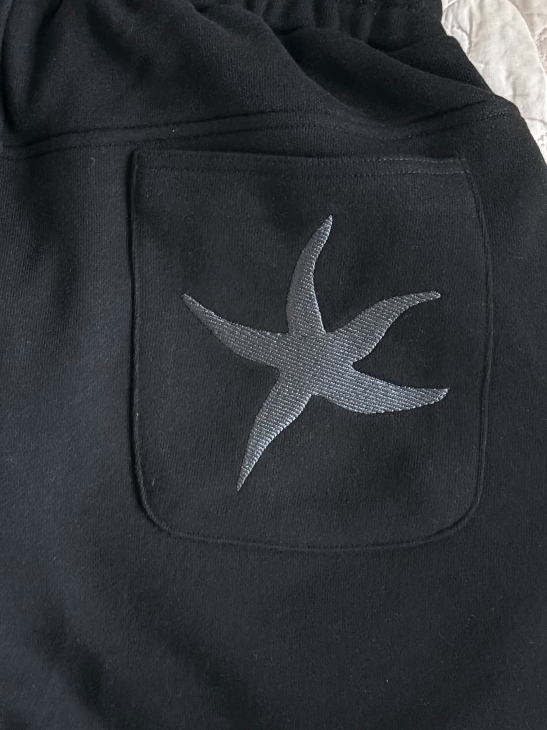 더콜디스트모먼트 스웻팬츠 back logo half sweat pants 상품이미지2
