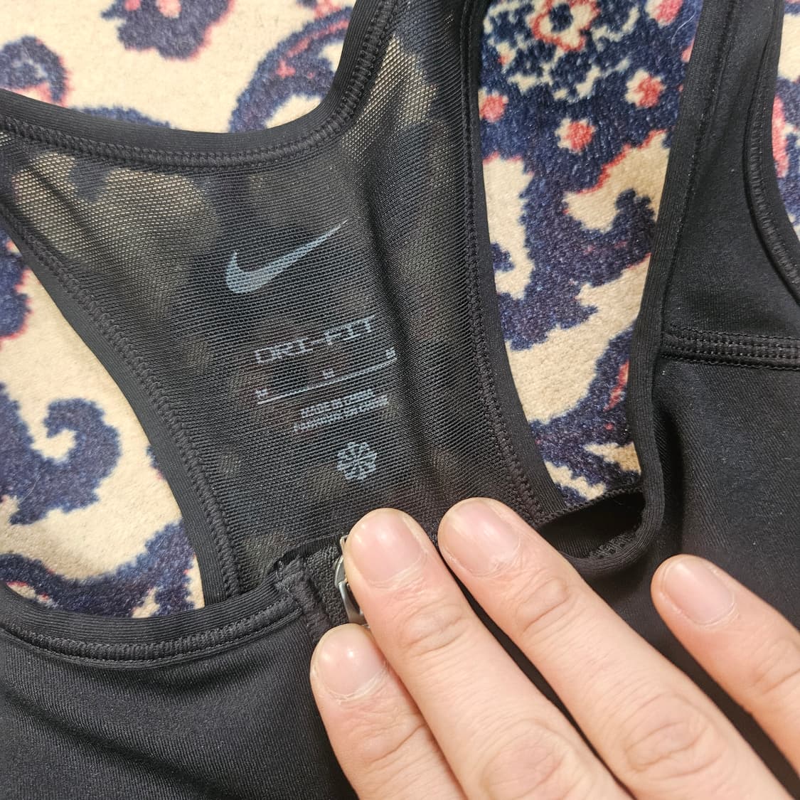 나이키(Nike) 드라이핏 스우시 프론트 집업 탑 M size 상품이미지8