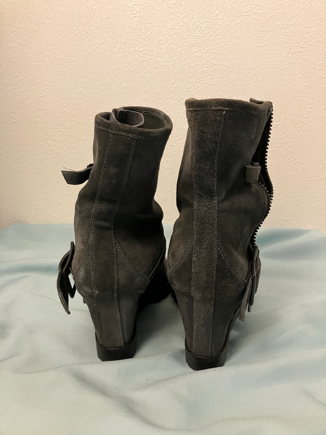 Ash 아쉬 스웨이드 버클 웨지힐 부츠 상품이미지4