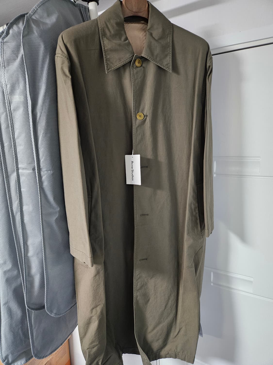 새제품) 아크네 벨티드 트렌치코트 50 상품이미지4