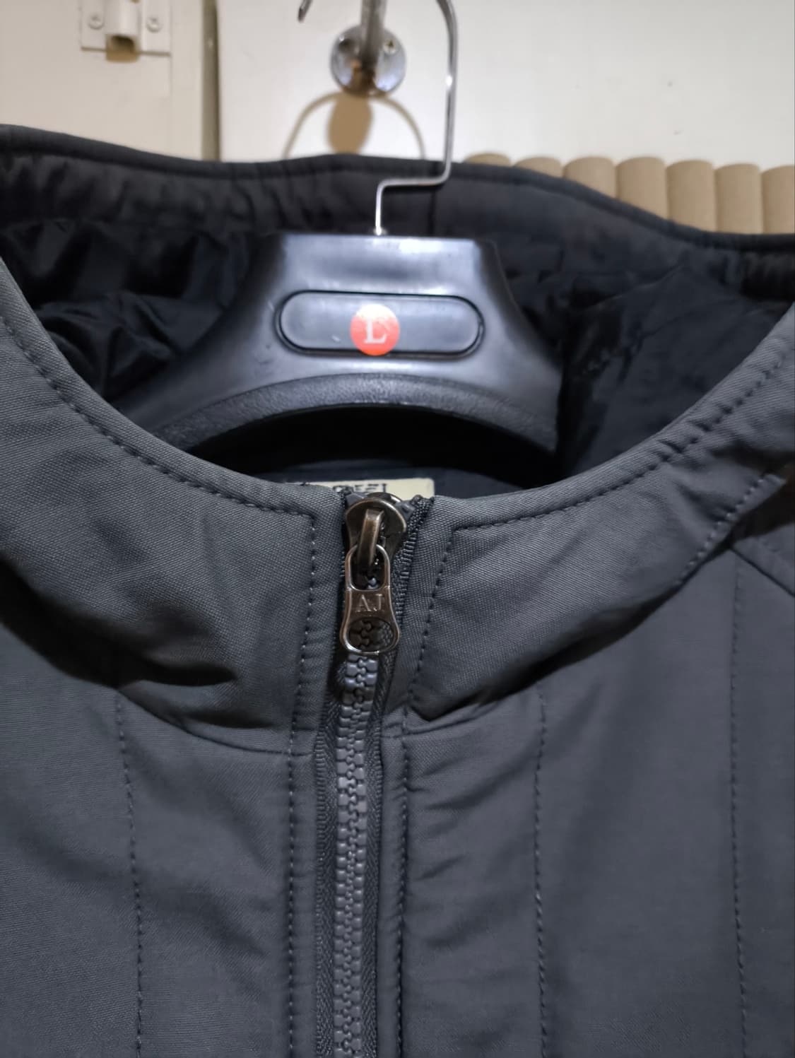 52사이즈 105 아르마니 진스 후드 경량패딩 상품이미지2