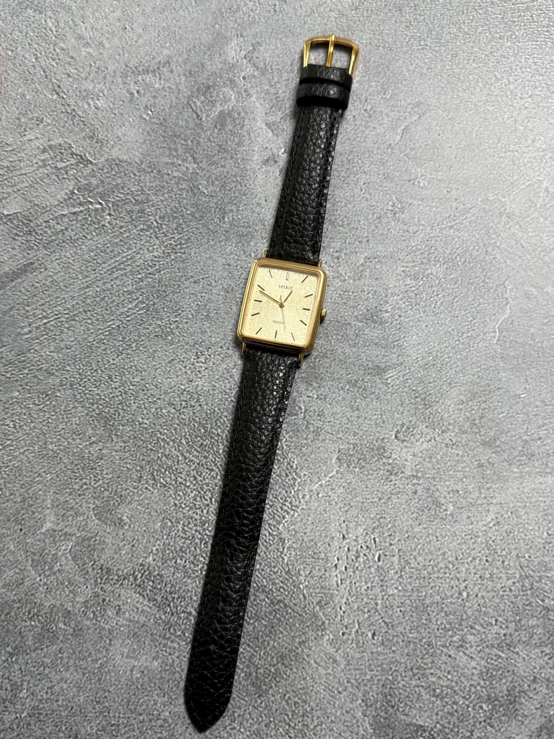 세이코 Seiko Sprit 쿼츠 골드 샴페인 리넨 다이얼 상품이미지3