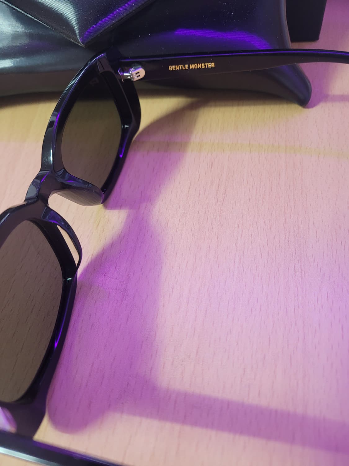 [단종] 젠틀몬스터 린다 01 선글라스 (제니,사이먼D 착용) 상품이미지3